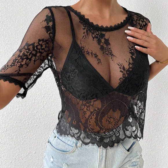 Black Floral Semi Sheer Short Sleeve Lace Top - Picture 4 of 6